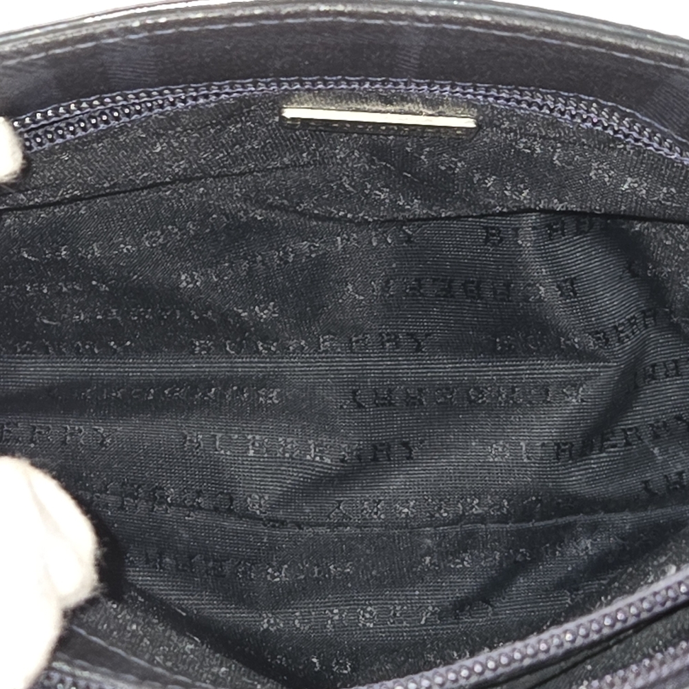 ⛔️SOLD⛔️Burberry Nova Check Canvas Leather Handbag (Navy) With COA - Picture 9 of 12